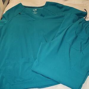 Koi Teal Scrub Set